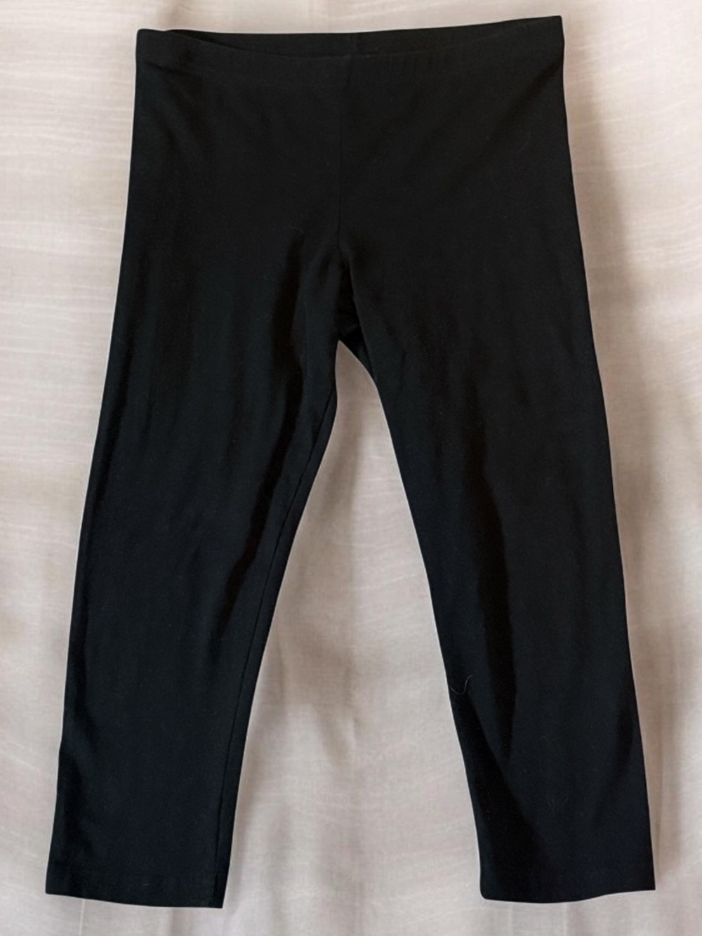 New York & Company Women’s Stretch Black Capri Leggings!
